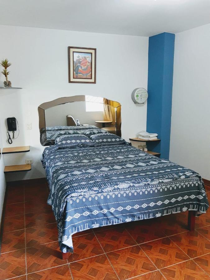 Hospedaje Las Tres Regiones Лима Экстерьер фото